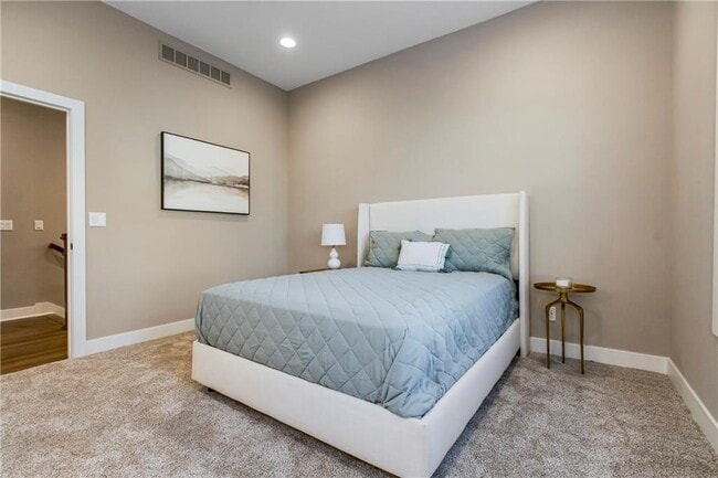 Building Photo - 11010 W 55th Ter