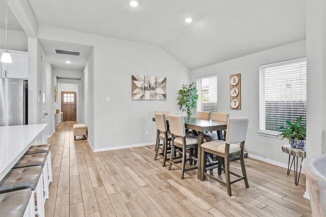 Building Photo - 4330 Umber Shadow Dr