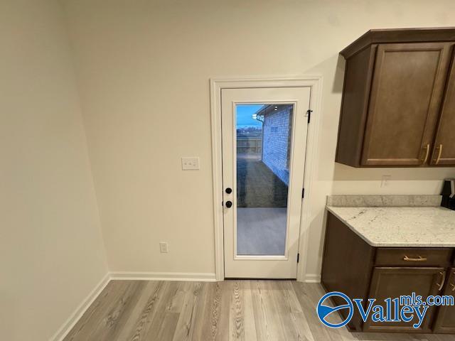 Building Photo - 206 James River Dr