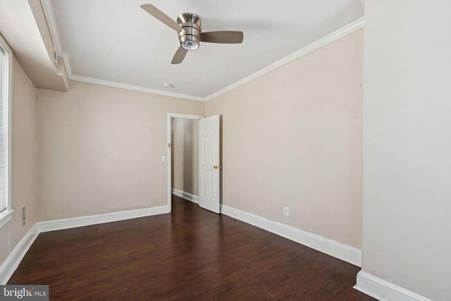 Building Photo - 1122 W Dauphin St