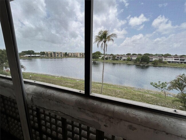 Primary Photo - 3301 Spanish Moss Terrace