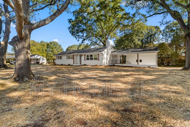 Building Photo - 3503 Linwood Rd