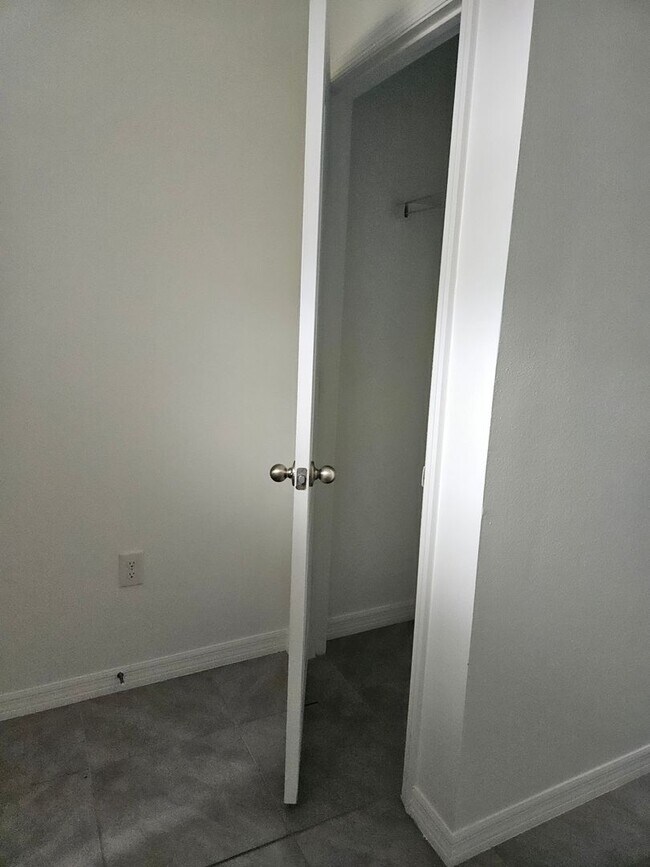 Building Photo - 3 bedroom 2.5 Bath home in Port Orange FL