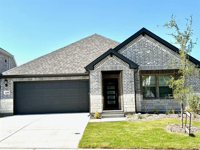 Building Photo - 608 Easthill Dr