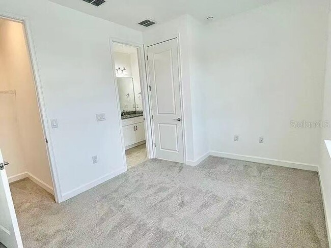 Building Photo - 12072 Via Caselli Ln