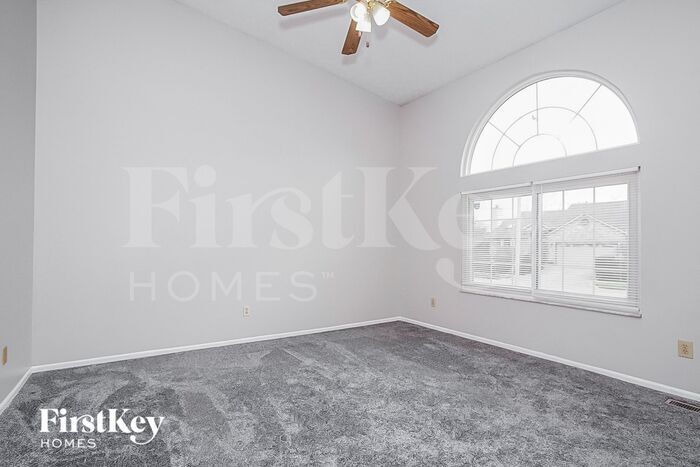 Building Photo - 1007 Haltonia Dr
