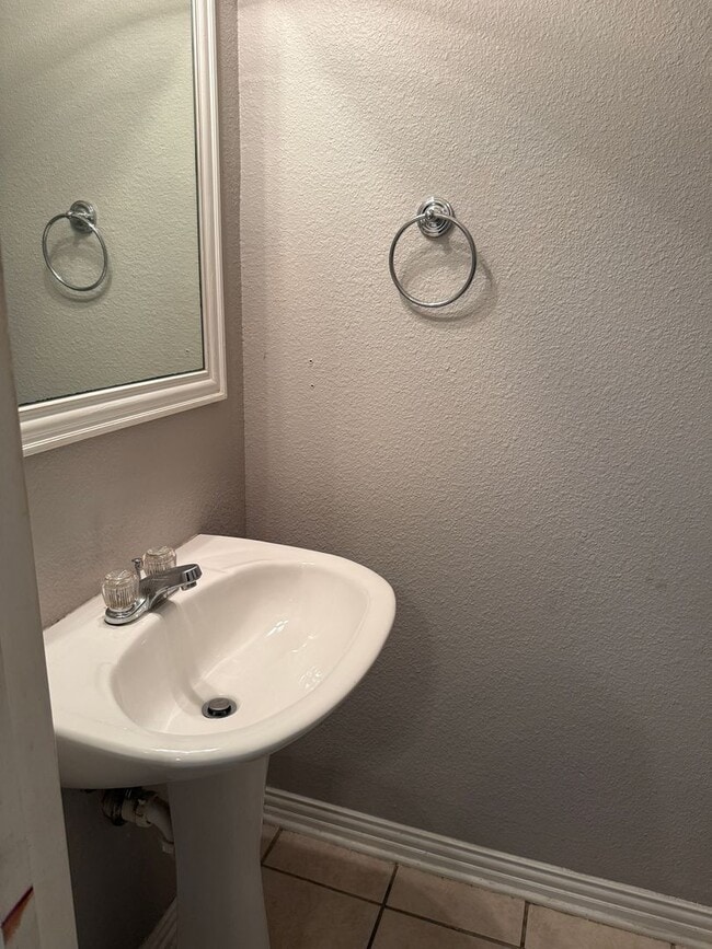 Building Photo - 510 Vienna Ct