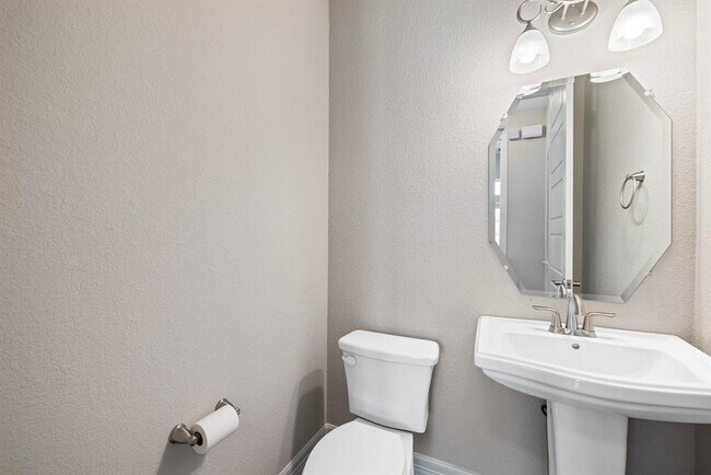 Building Photo - 4205 Lynette Ln