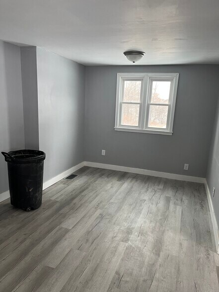 Building Photo - 61 Brehm Rd