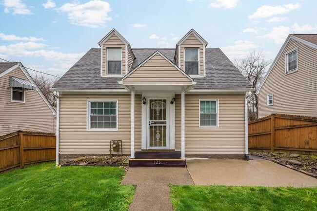 Building Photo - Stunning 2 bedroom home in North Versaille...