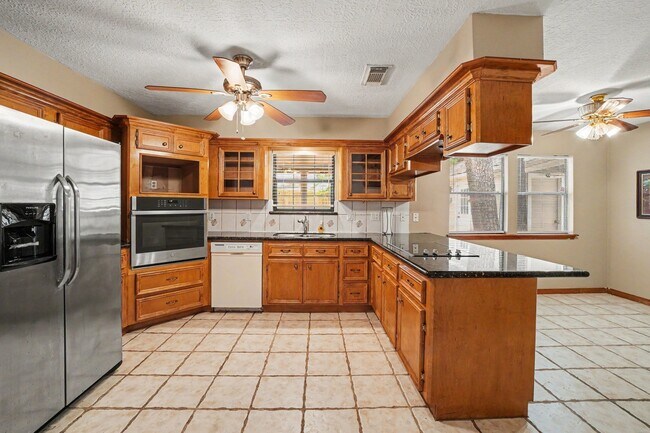 Building Photo - 14707 Treborway Dr