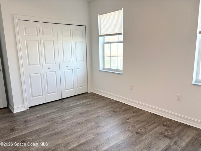 Building Photo - 1455 Isabella Dr