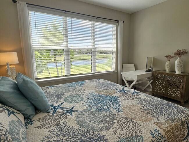 Building Photo - Annual Furnished or Seasonal Short-Term 4 Bedroom 2.5 Bathroom Home in Palmero!