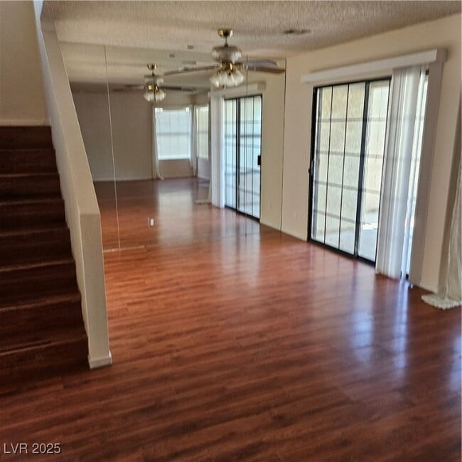 Building Photo - 9516 Wooden Pier Way