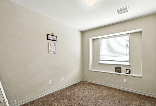 Building Photo - 14812 Hunters Grove Ave