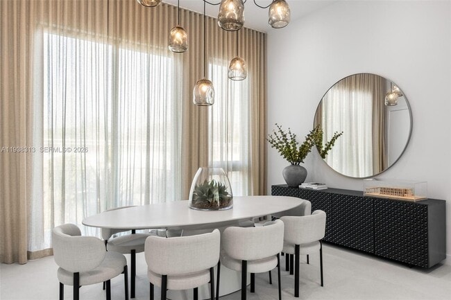 Building Photo - 92 SW 28th Rd