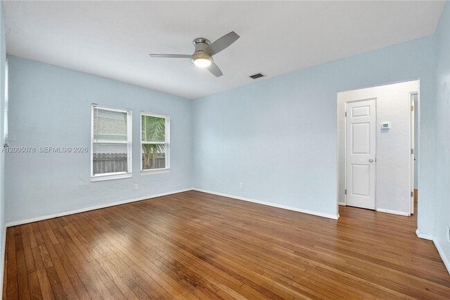 Building Photo - 608 El Vedado