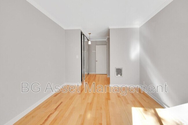 Building Photo - 625 El Dorado Ave
