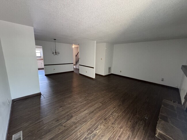 Building Photo - 5721 Poolside Drive