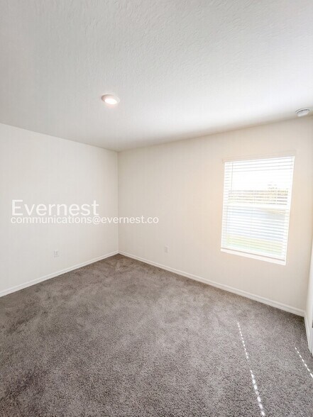 Building Photo - 8332 Juning Cove