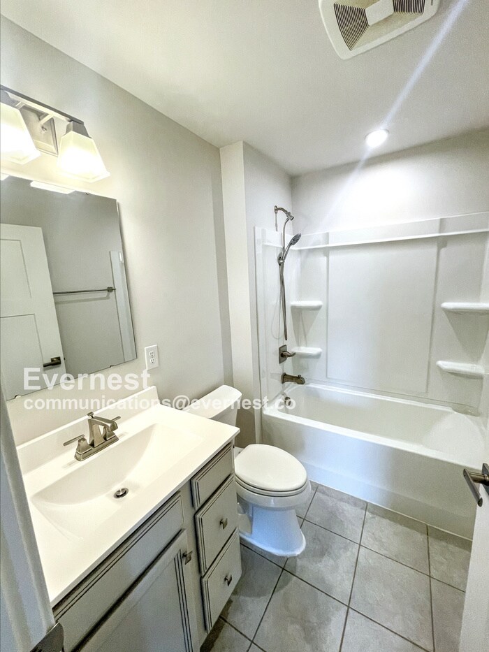 Building Photo - 2660 Thornton Grove Blvd