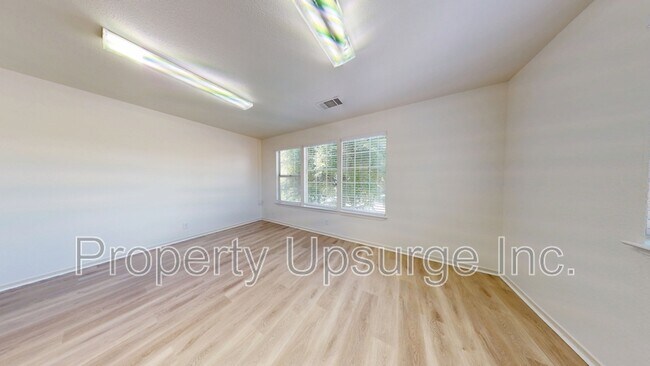 Building Photo - 2371 Washington Ave