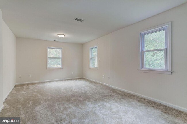 Building Photo - 13715 Orlando Rd