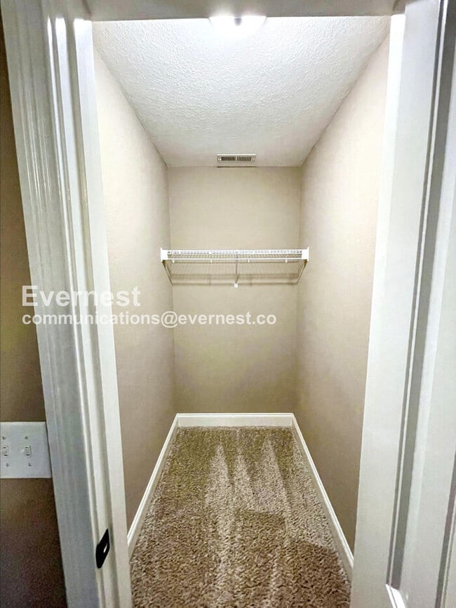 Building Photo - 1508 Green Grove Way