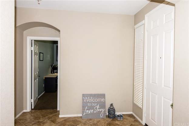 Building Photo - 29810 Cottonwood Cove