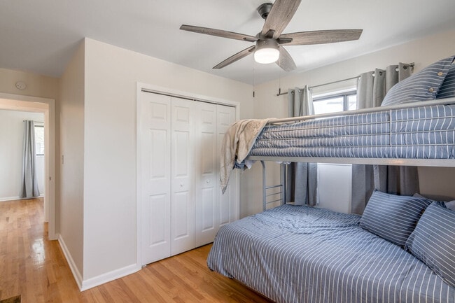 Building Photo - 5601 N Northwood Rd