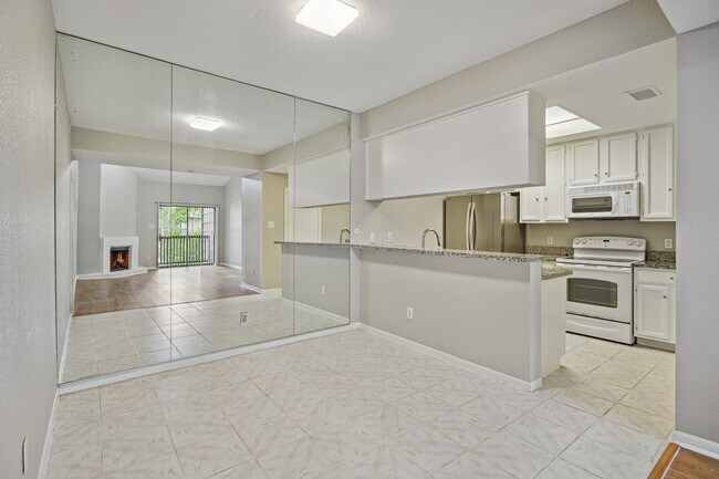 Building Photo - 11711 Memorial Dr