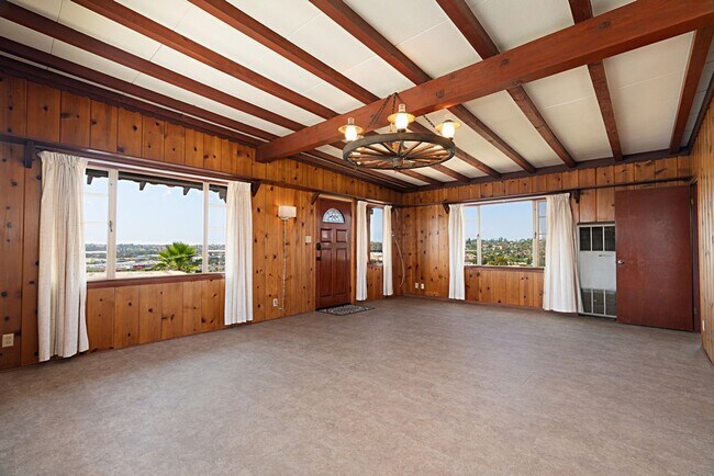 Building Photo - 2183 Primrose Ave