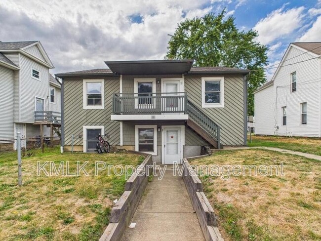 Primary Photo - 456 Allyn St