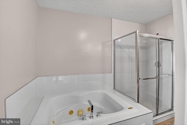 Building Photo - 4011 Estevez Ct