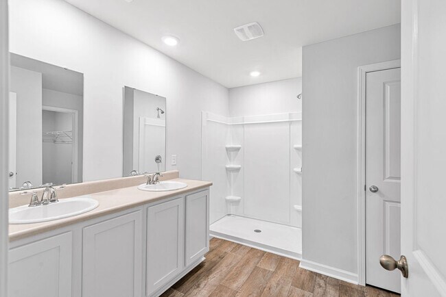 Building Photo - 419 Turp Landing Ln