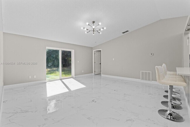 Building Photo - 1774 Glenridge St NW