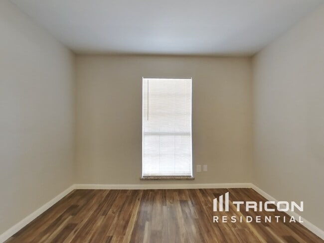 Building Photo - 5107 Dunnethead Dr