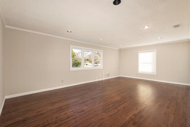 Building Photo - 801 17th St