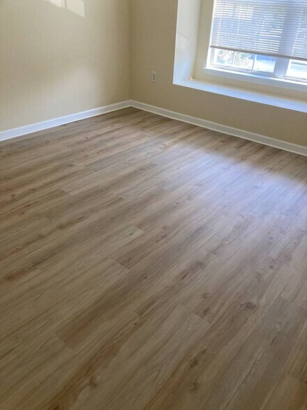 Building Photo - 1010 Palisade Cir