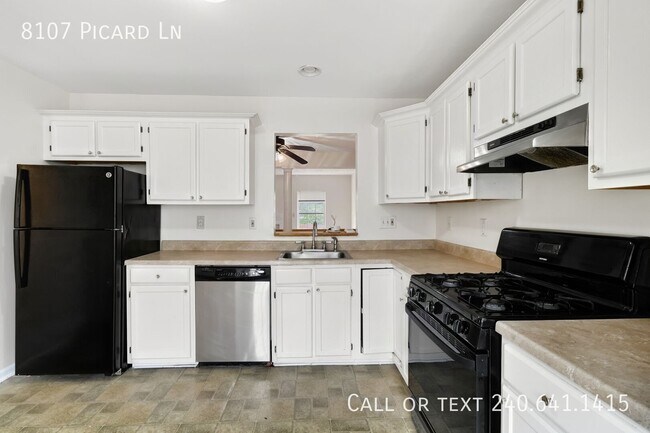 Building Photo - 8107 Picard Ln