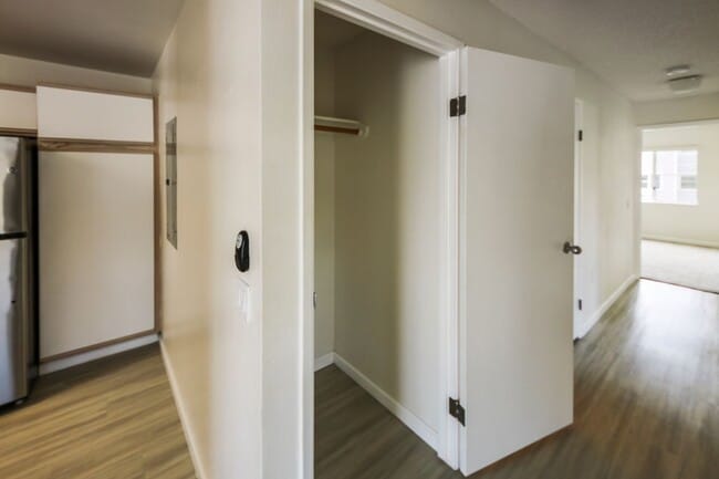 Building Photo - 95-1055 Kaapeha St #145