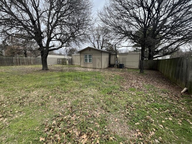 Building Photo - Cozy 3 Bed 1 Bath house