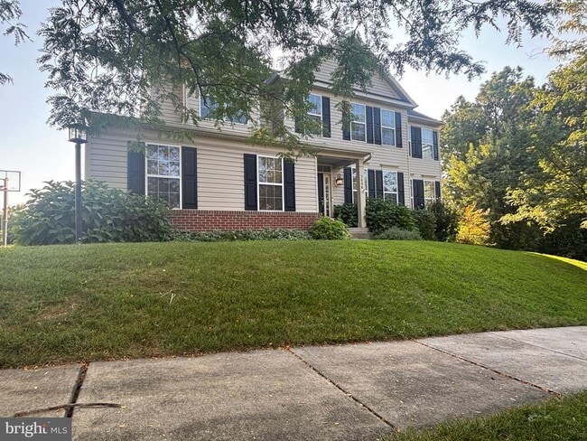 Building Photo - 7536 Pinewild Rd