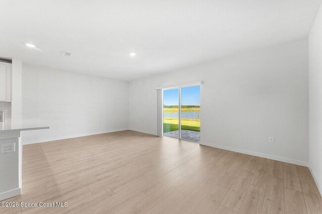 Building Photo - 9734 Venetian Sq