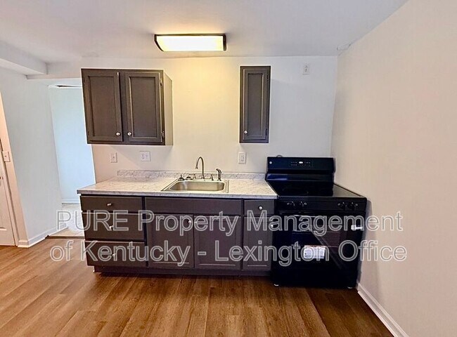 Building Photo - 430 Mt Tabor Rd