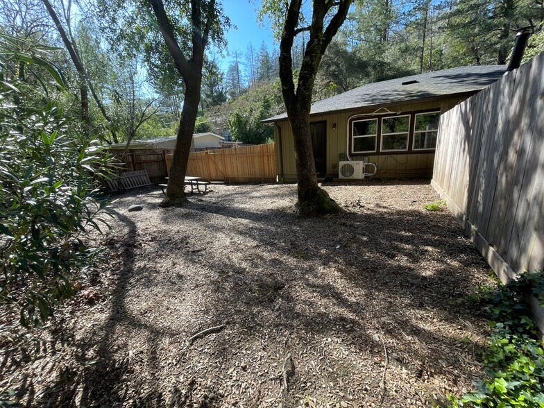 Building Photo - 3180 Calistoga Rd