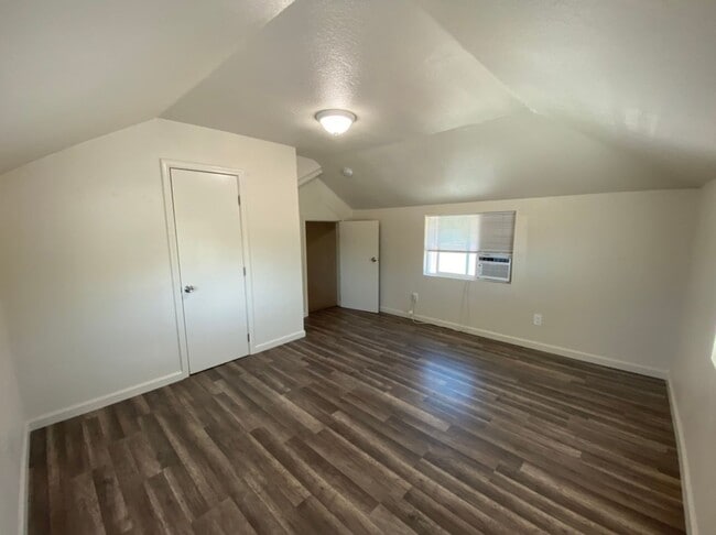 Building Photo - Burney Street Triplex