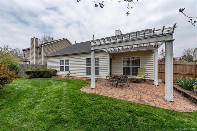 Building Photo - 6924 Lenhart Dr