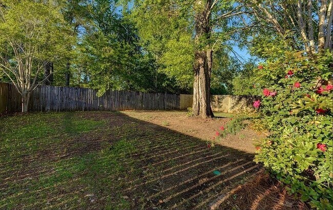 Building Photo - 8680 S Hamilton Bridges Dr