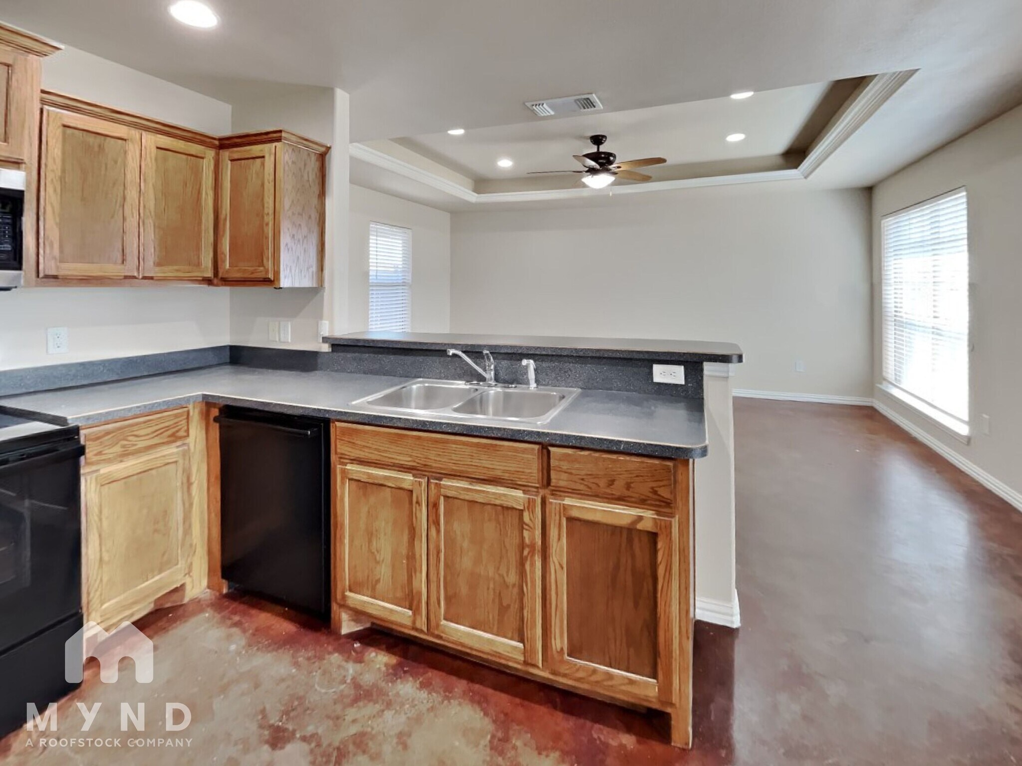 Building Photo - 124 Jolin Ln
